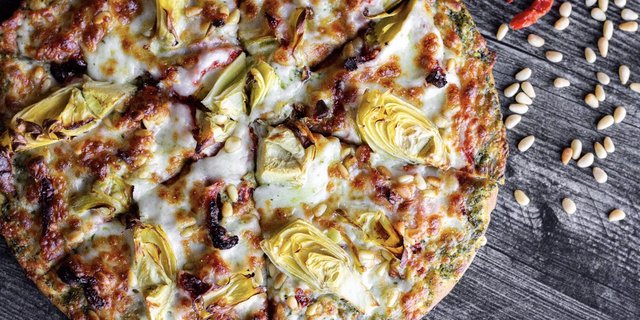 Sequoia Thin Crust Pizza