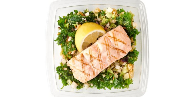 Lemon Salmon w/ Super Veggie Salad