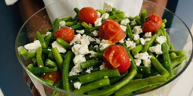 Green Bean Salad W/ Pickled Tomatoes & Feta