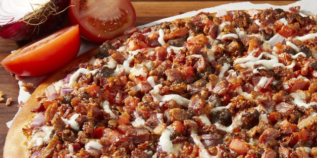 Western Bacon Pizza