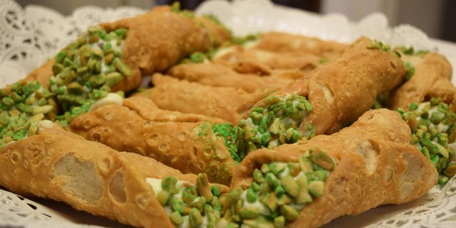 Cannoli Tray