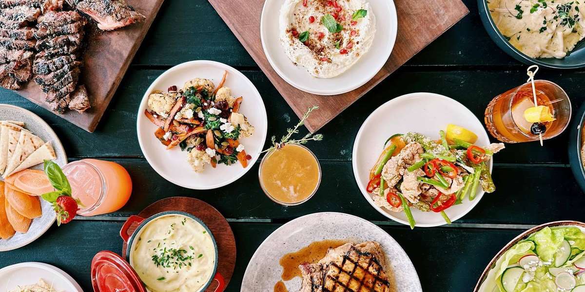 District Kitchen + Cocktails