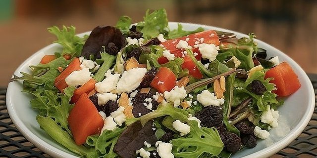 Balsamic House Salad