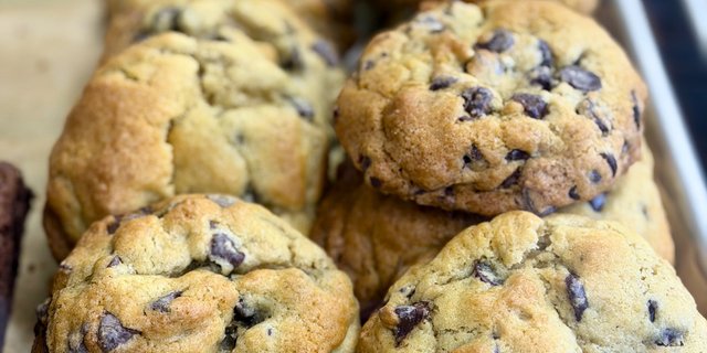 Jumbo Cookies