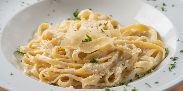 Fettuccini Alfredo