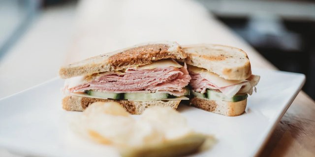 Offner Sandwich Boxed Lunch