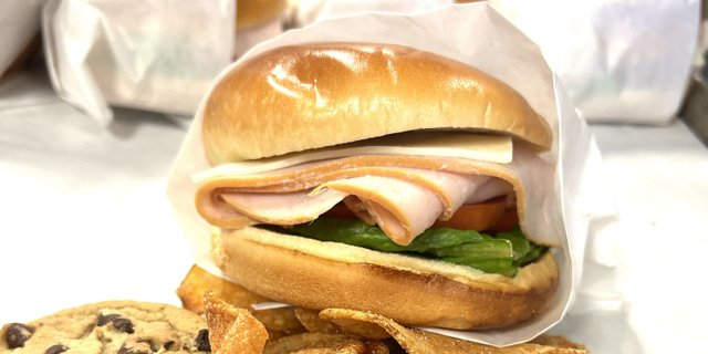 Turkey & Cheddar Sandwich Box Lunch