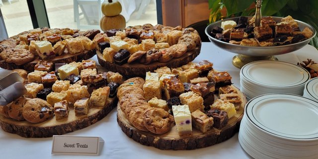 Assorted Sweet Treat Tray
