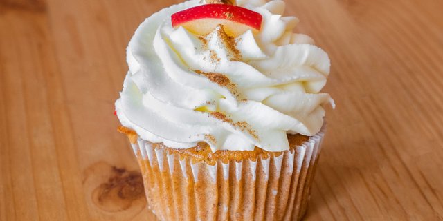 Apple Walnut Cream Cheese Cupcake