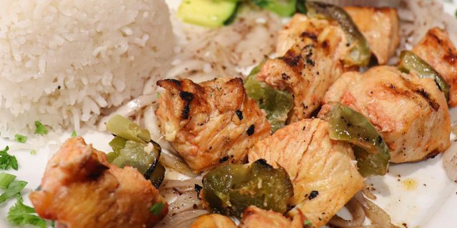 Shish Tawook Entree