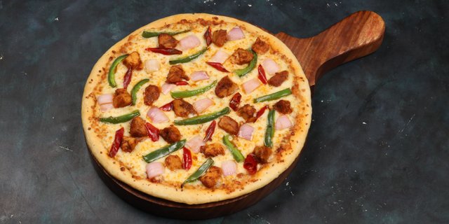Chicken Do Pyaza Pizza
