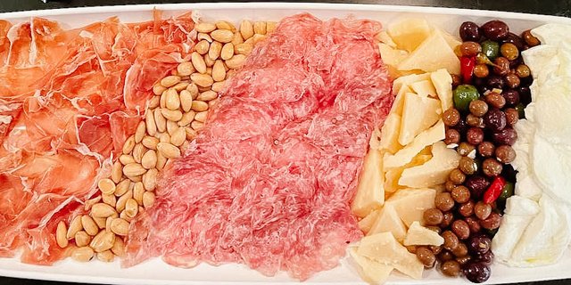 Meat & Cheese Box
