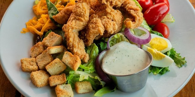 Chicken Strip Salad