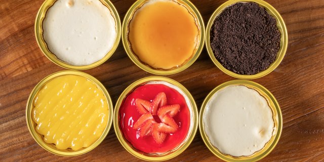 Lemon Mini Cheesecakes