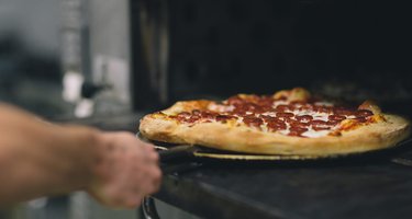 Dave's Pizza Garage