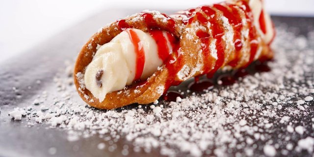 Homemade Cannoli