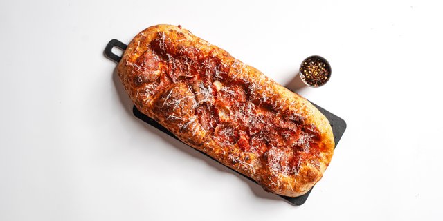 Pepperoni Roma Pizza