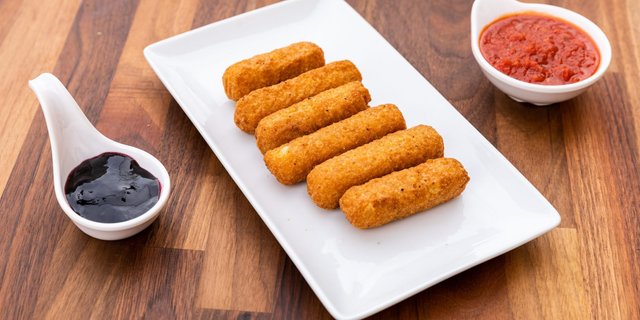 Mozzarella Sticks