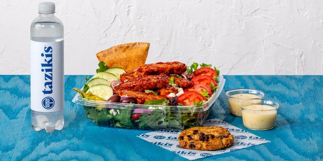 Greek Salad w/ Spicy Chicken Deluxe Boxed Lunch