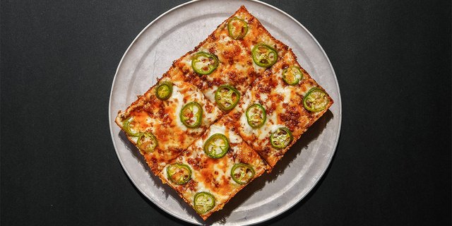 Gluten-Free The Jalapeño Poppa Pizza