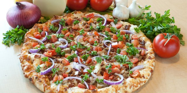 Gluten-Free Chicken Bacon Ranch Pizza