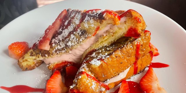 Strawberry Custard French Toast
