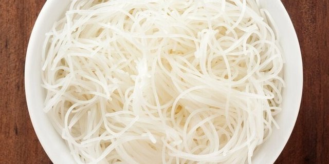 Steamed Thin Rice Vermicelli Noodles