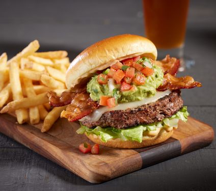 Bacon-Guacamole Deluxe Burger*