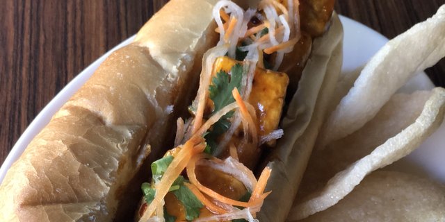 Johnny’s Tofu Banh Mi Sandwich Platter