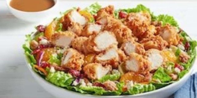 Southern Pecan Chicken Tender Salad