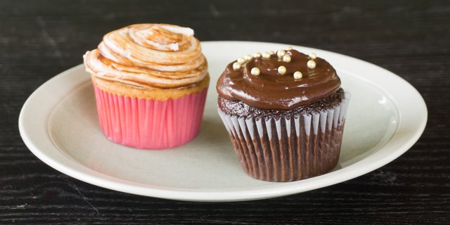 Dozen Cupcakes