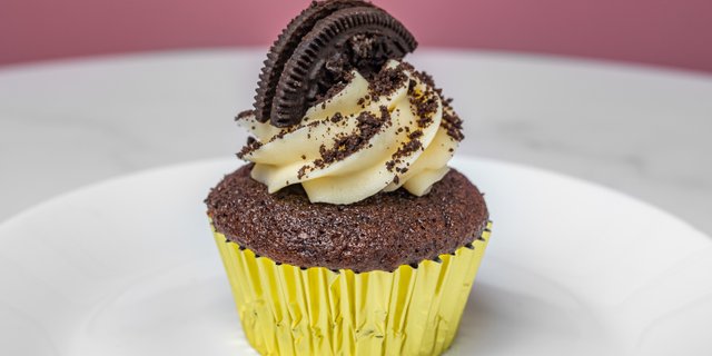Dozen Chocolate Oreo Cupcakes