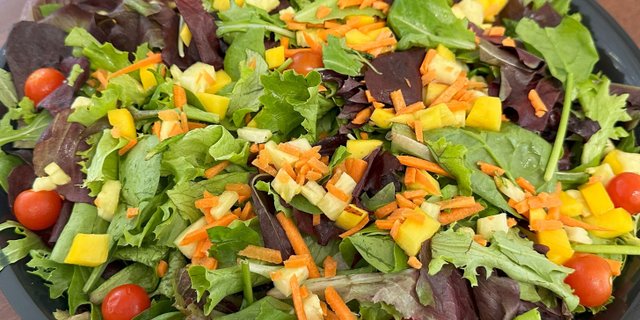 Mango Maui Salad