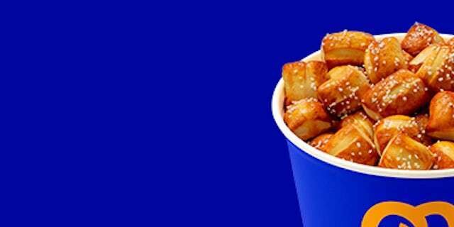 Pretzel Nugget Bucket With Dip Flight