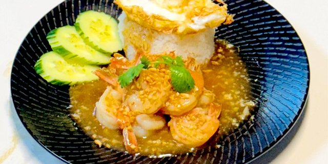 Garlic Shrimp Over Rice