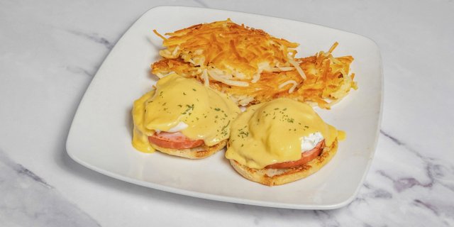Classic Eggs Benedict