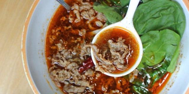 Hot Pot Beef Noodle Soup