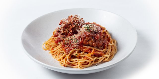 Spaghetti w/ Meatballs