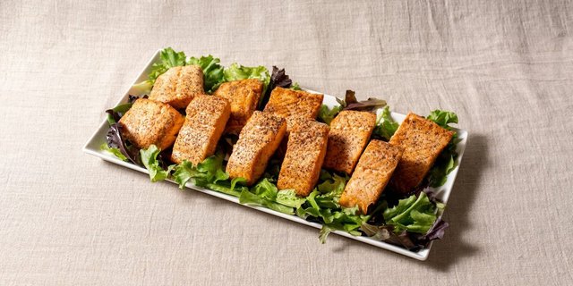 Oven Roasted Salmon Tray