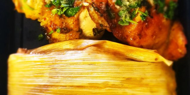 Tamal con Pollo