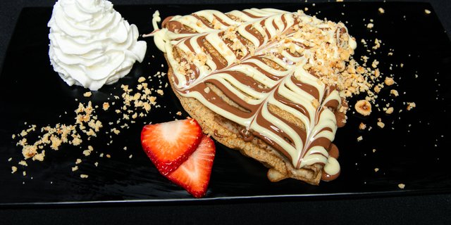 Strawberry Crepe/Waffle