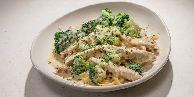 Grilled Chicken Alfredo