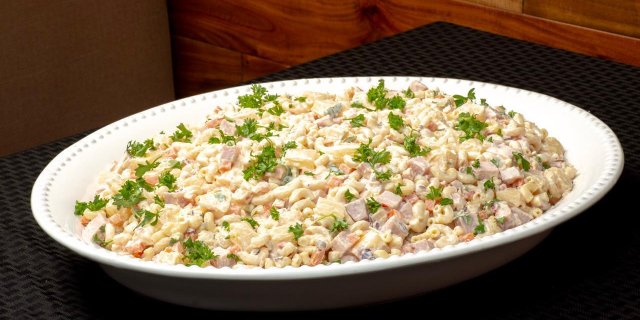 Ensalada de Codito