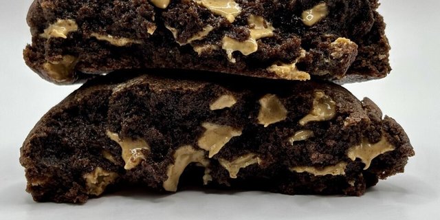 Chocolate Cookie w/ Peanut Butter Chips