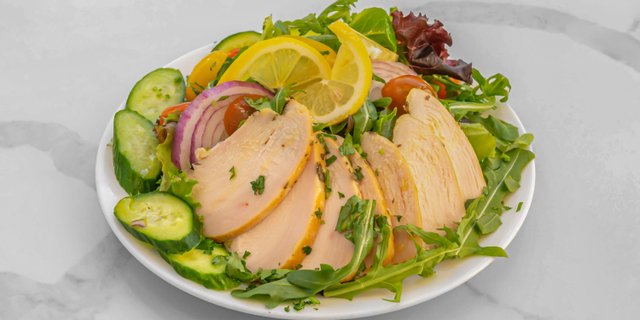 Petti Di Pollo Salad