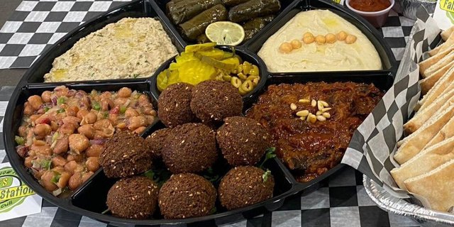 Medium Vegetarian Party