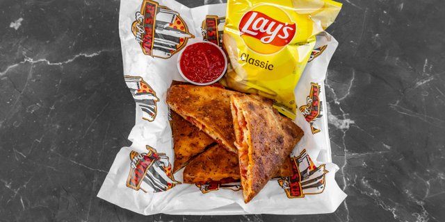 Calzone Boxed Lunch