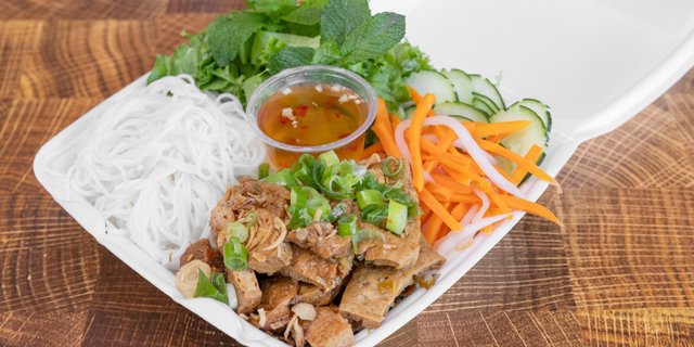 Spicy Lemongrass Tofu Skin Bowl