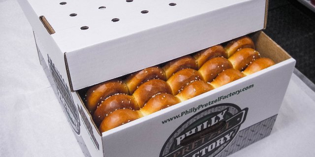 Full Case of 100 Soft Pretzels