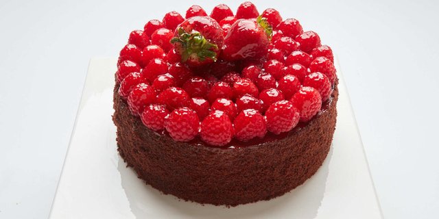 6" Chocolate-Raspberry Truffle Cake